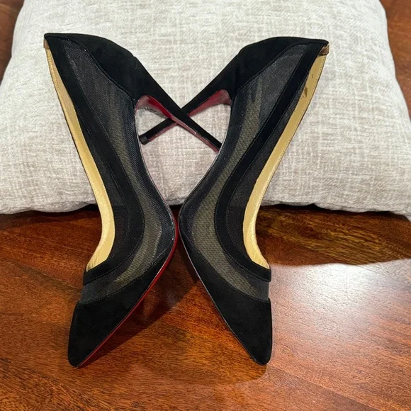 Christian Louboutin black suede pumps. - Picture 7 of 13